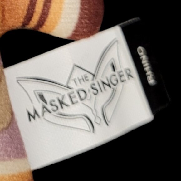 Rhino on The Masked Singer - Picture 2 of 2